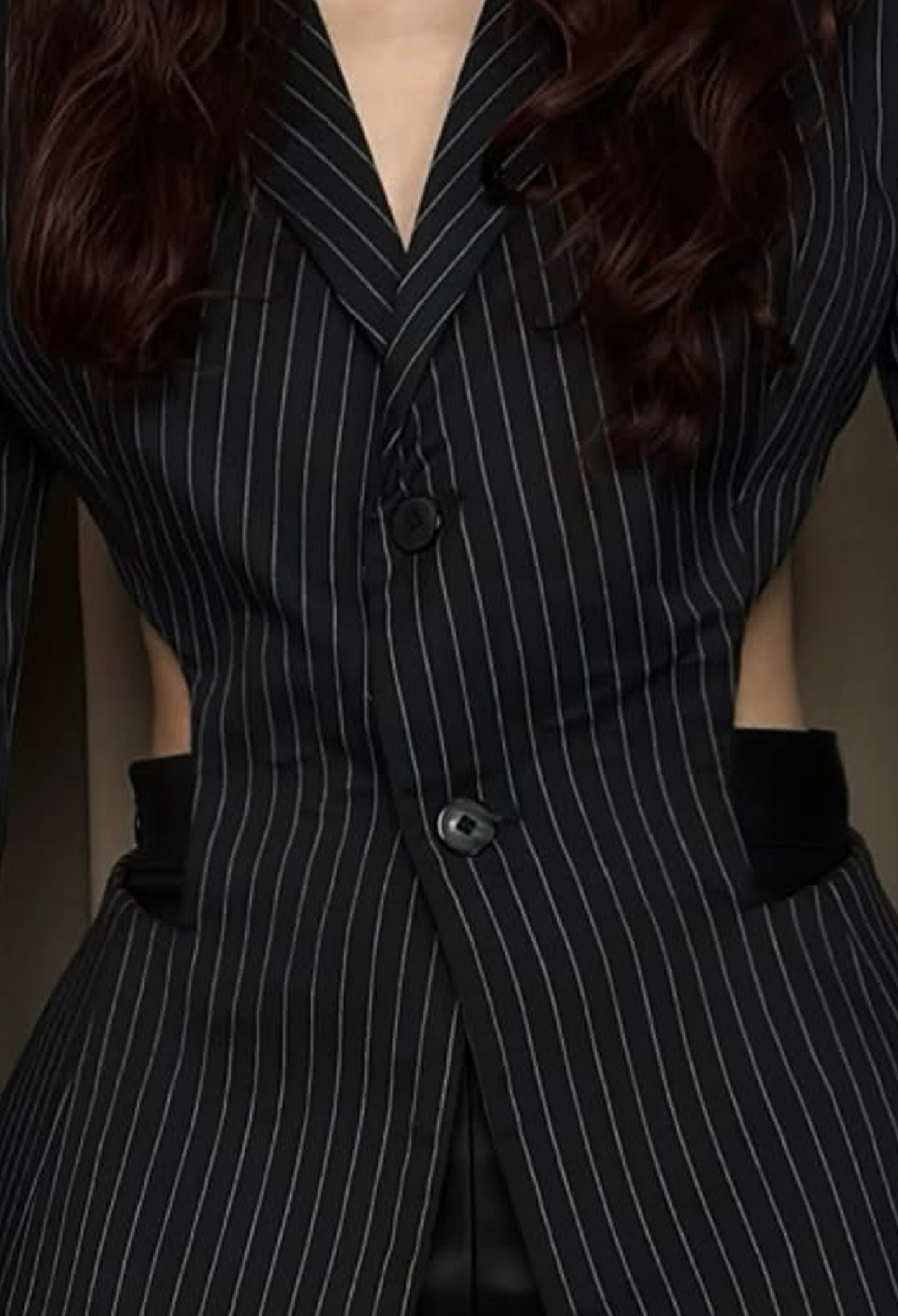 THE CUTOUT Blazer in Black Stripe