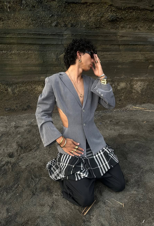 THE CUTOUT Blazer in Grey